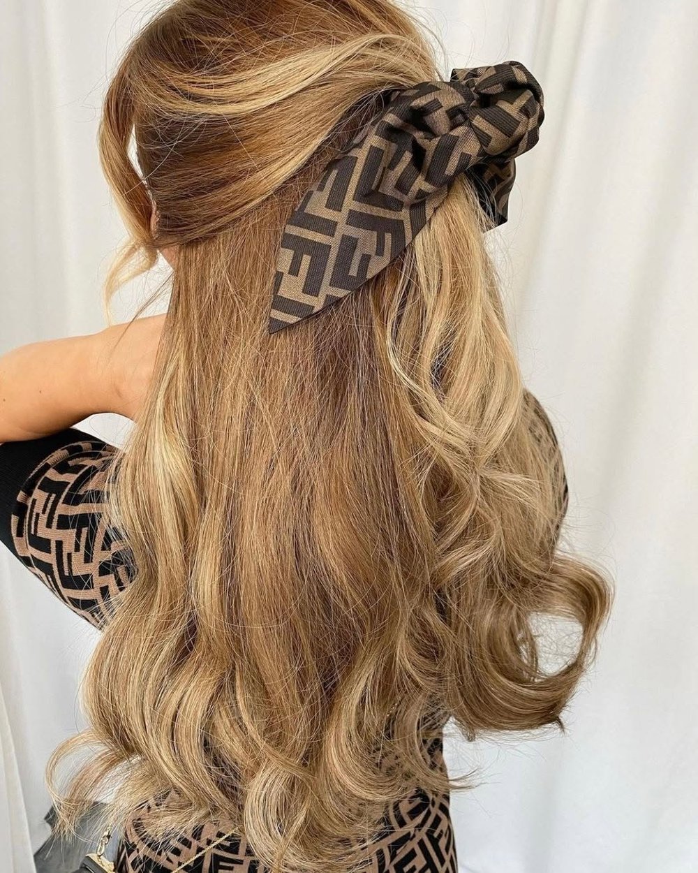 Great Lengths campaign model — the hair La Mue works with