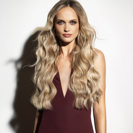 Mae — Great Lengths hair transformation